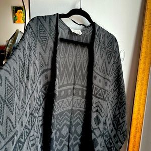 Dark gray extremely lightweight cape